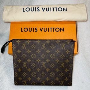 LOUIS VUITTON POCHE TOILETTE NM